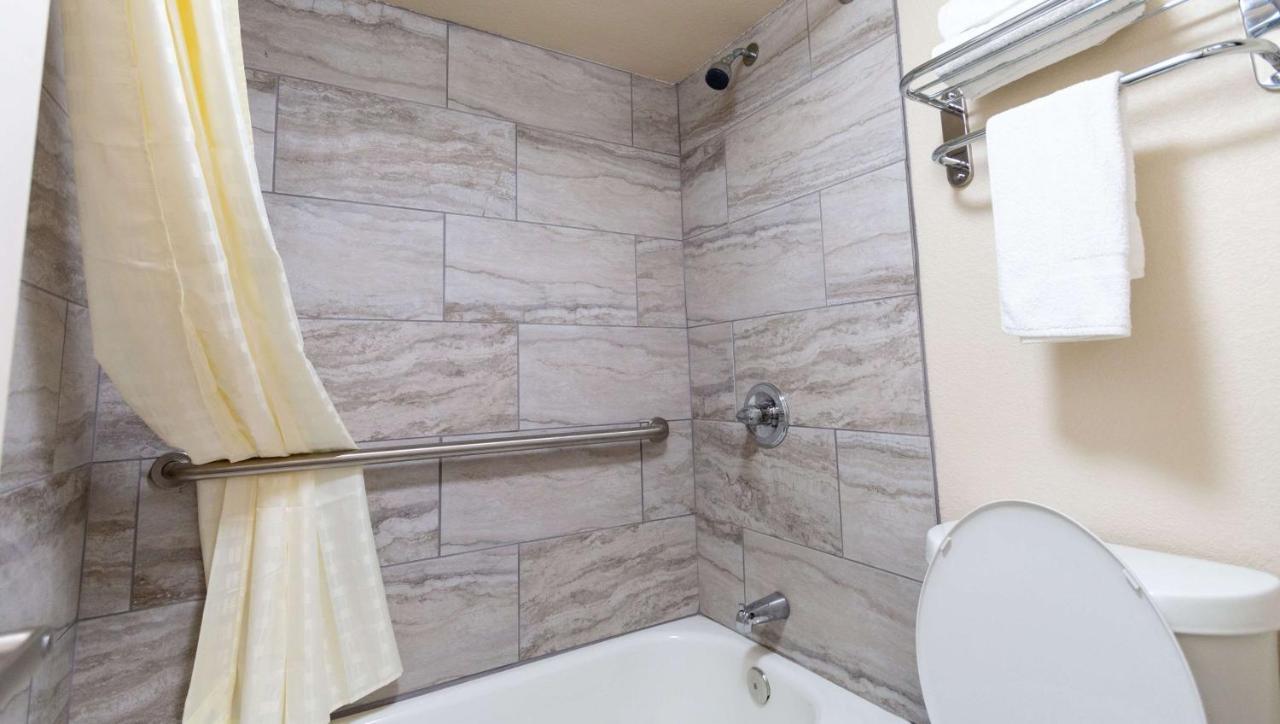 Magnuson Extended Stay And Suites Airport Hotel Irving Εξωτερικό φωτογραφία
