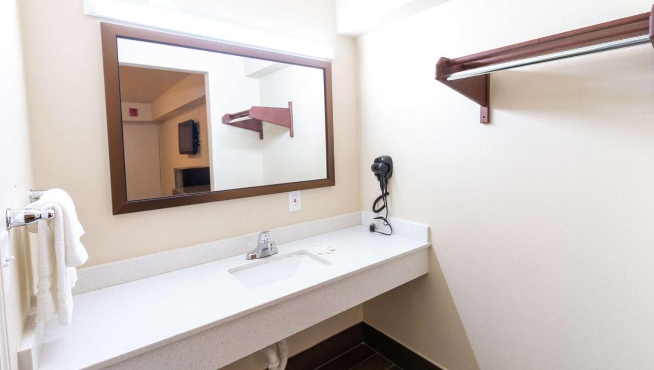 Magnuson Extended Stay And Suites Airport Hotel Irving Εξωτερικό φωτογραφία